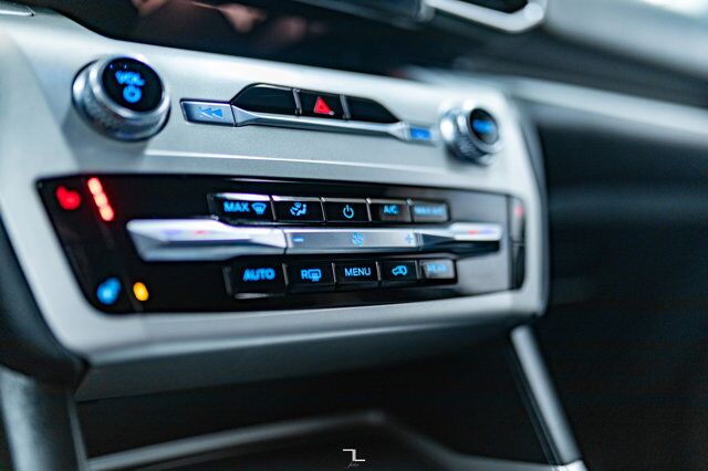 2022 Ford Explorer AWD XLT Leather Nav BCam Red Deer AB