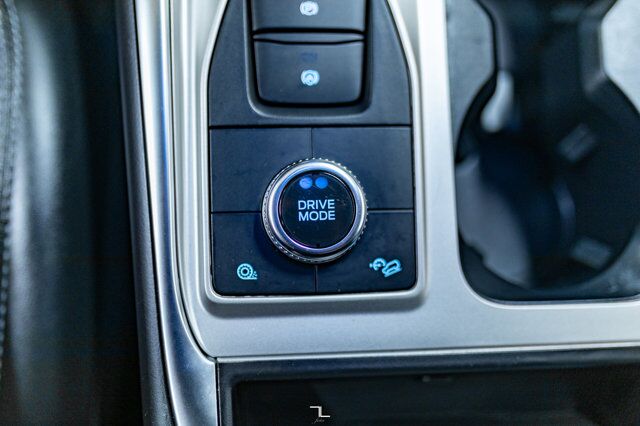 2022 Ford Explorer AWD XLT Leather Nav BCam Red Deer AB