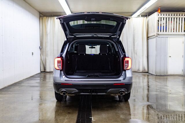 2022 Ford Explorer AWD XLT Leather Nav BCam Red Deer AB