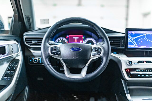 2022 Ford Explorer AWD XLT Leather Nav BCam Red Deer AB