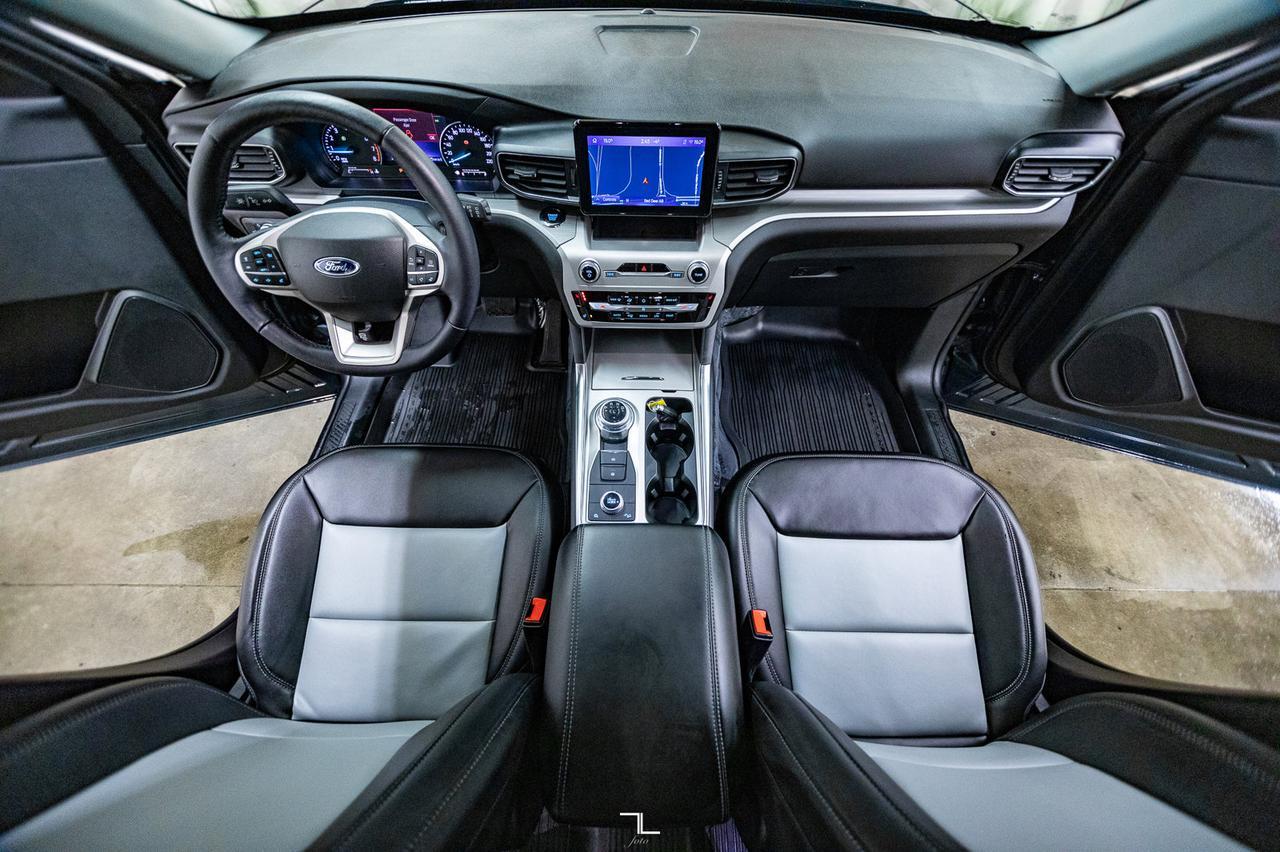 2022 Ford Explorer AWD XLT Leather Roof Nav BCam Red Deer AB