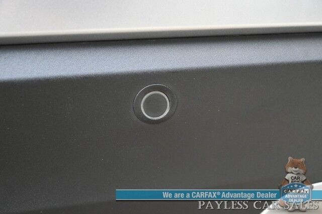 2022 Ford Explorer Limited / 4X4 / Auto Start / Heated & Cooled Leather Seats / Heated Steering / NAV / Adaptive Cruise / Lane Depart & Blind Spot / 360 Cam / Rear Captain Chairs / 3rd Row / Seats 6 / Block Heater / New Tires / 1-Owner Anchorage AK