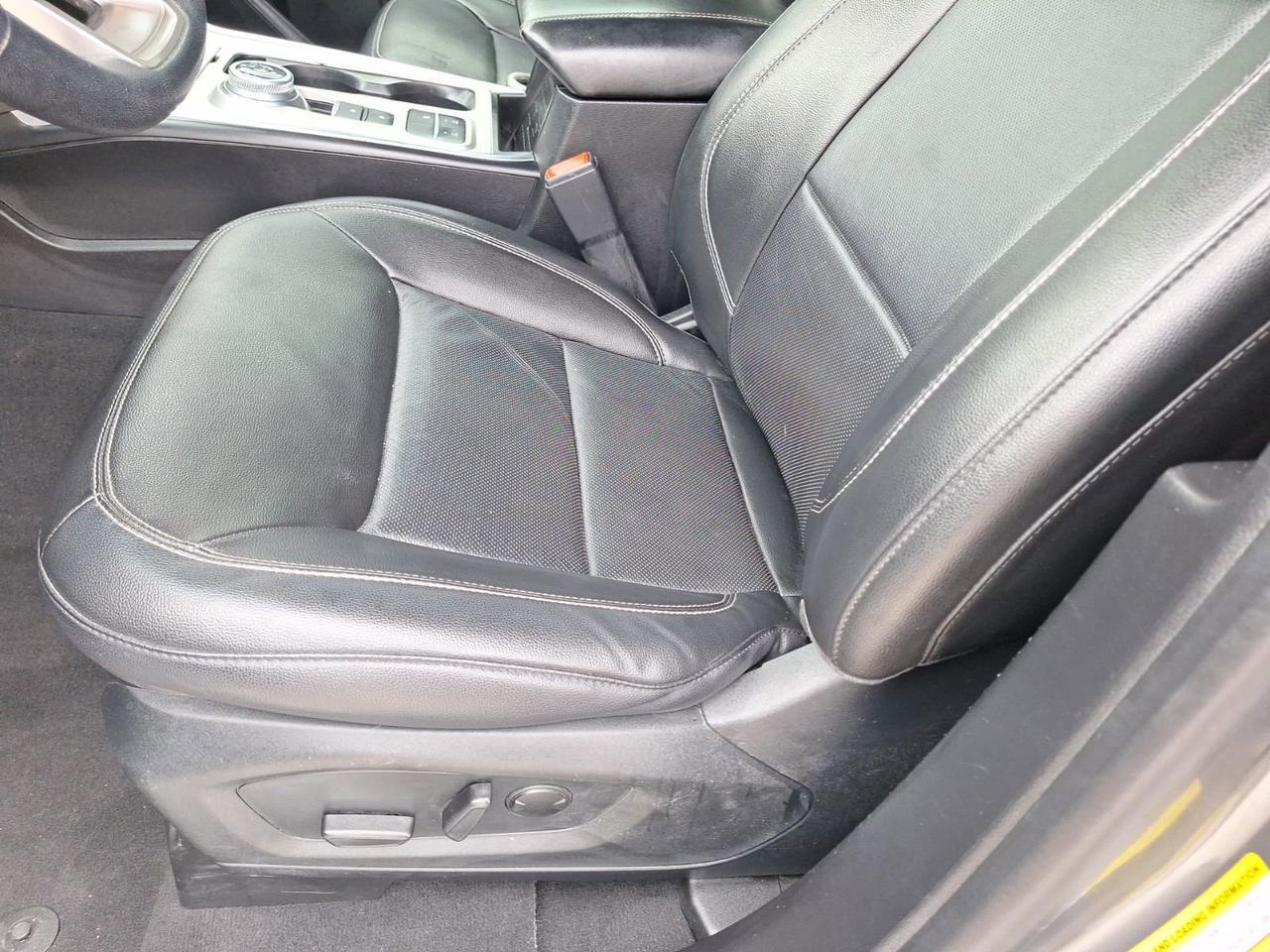 2022 Ford Explorer Limited Hurst TX