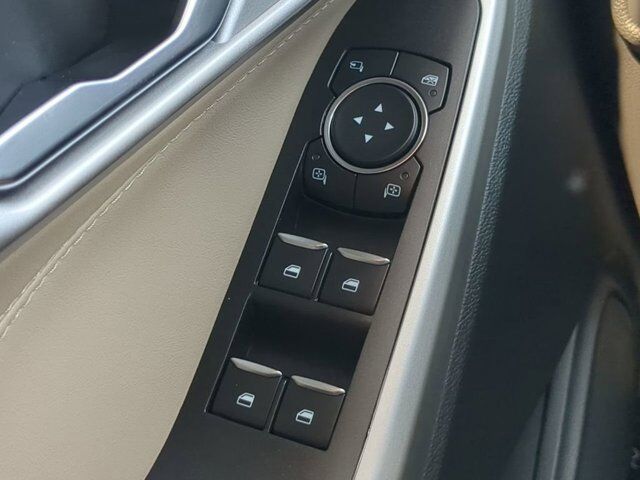 2022 Ford Explorer Limited Appleton WI