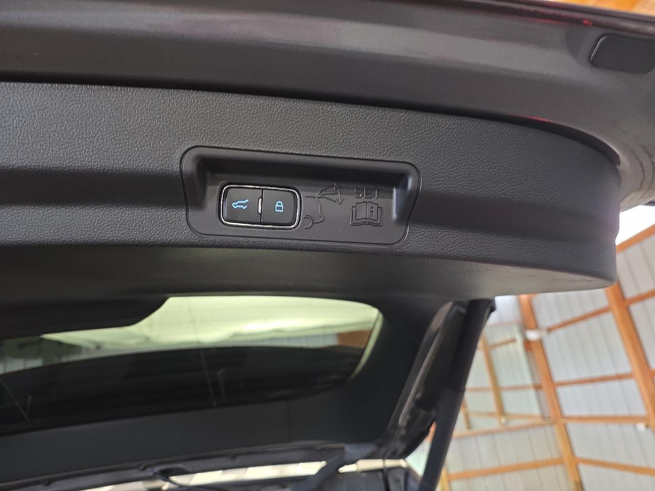 2022 Ford Explorer Limited Sand Lake NY