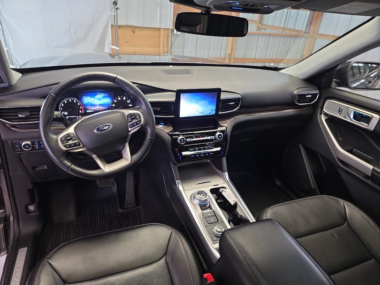 2022 Ford Explorer Limited Sand Lake NY