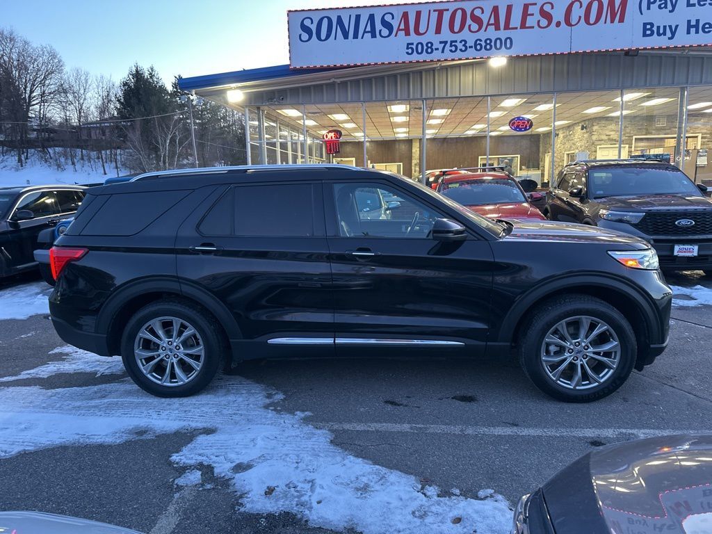 2022 Ford Explorer Limited Worcester MA