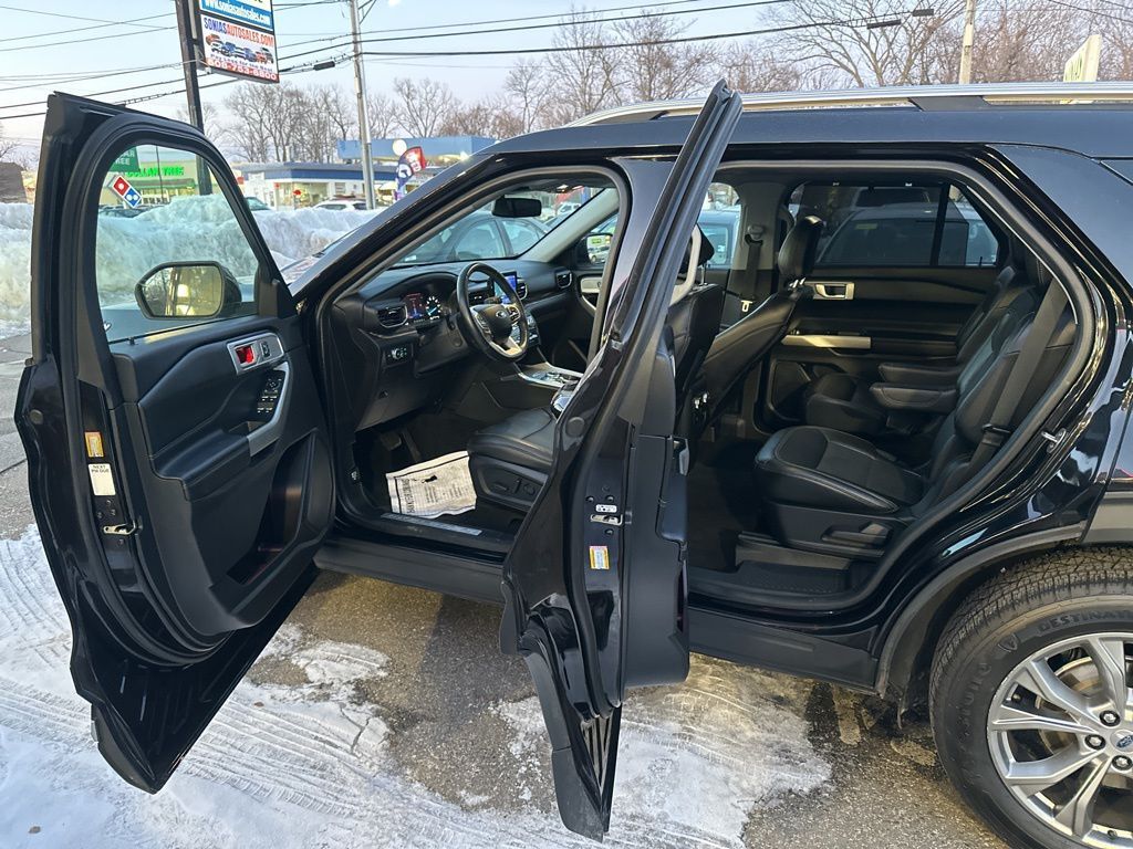 2022 Ford Explorer Limited Worcester MA