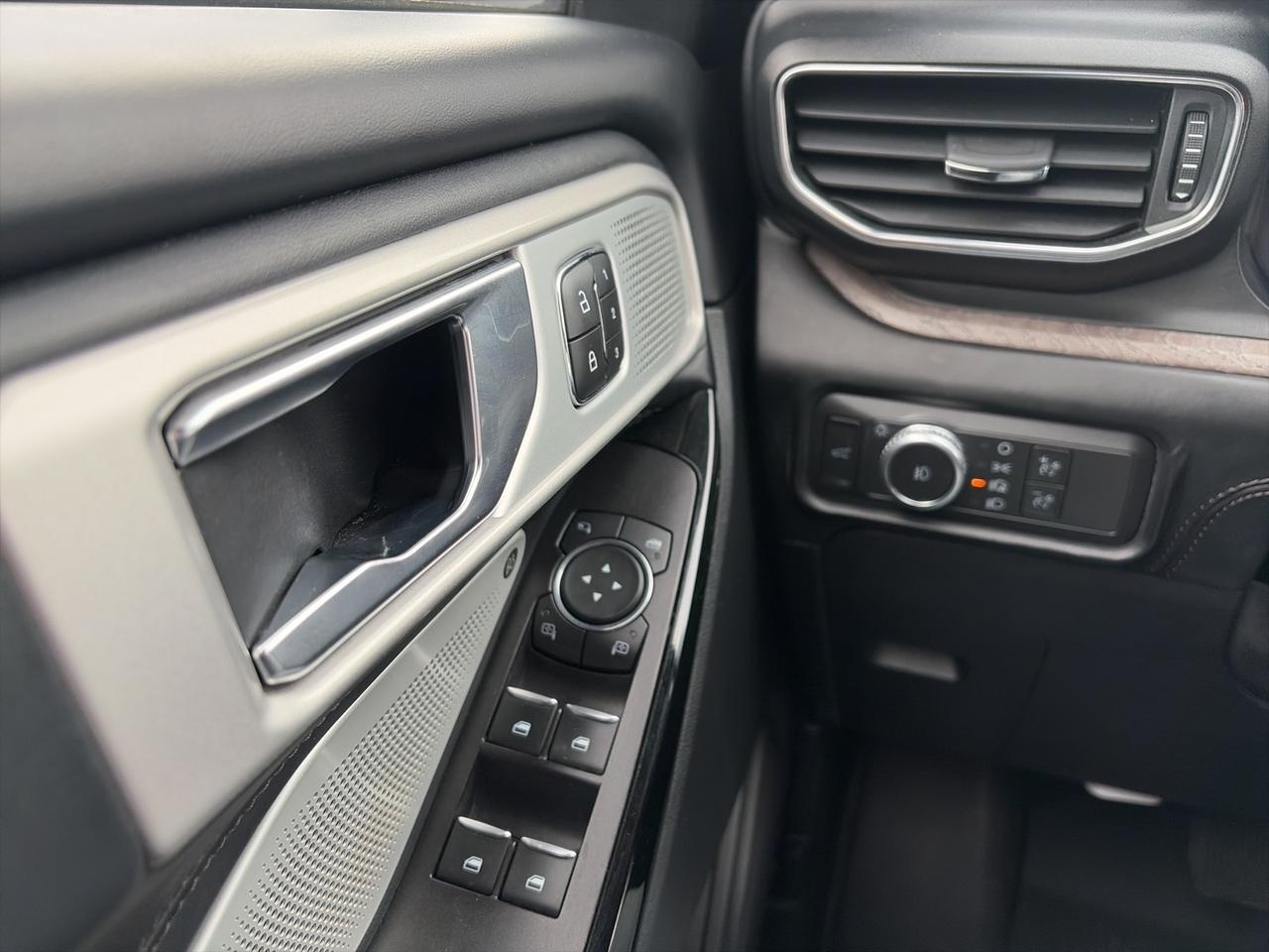 2022 Ford Explorer Platinum Springfield VA