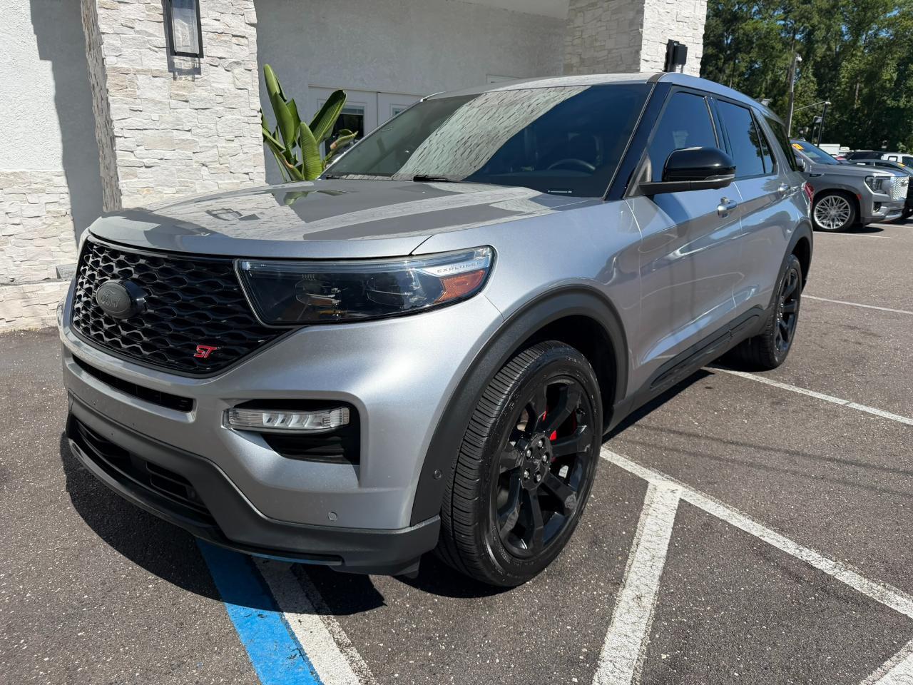 2022 Ford Explorer ST 4WD