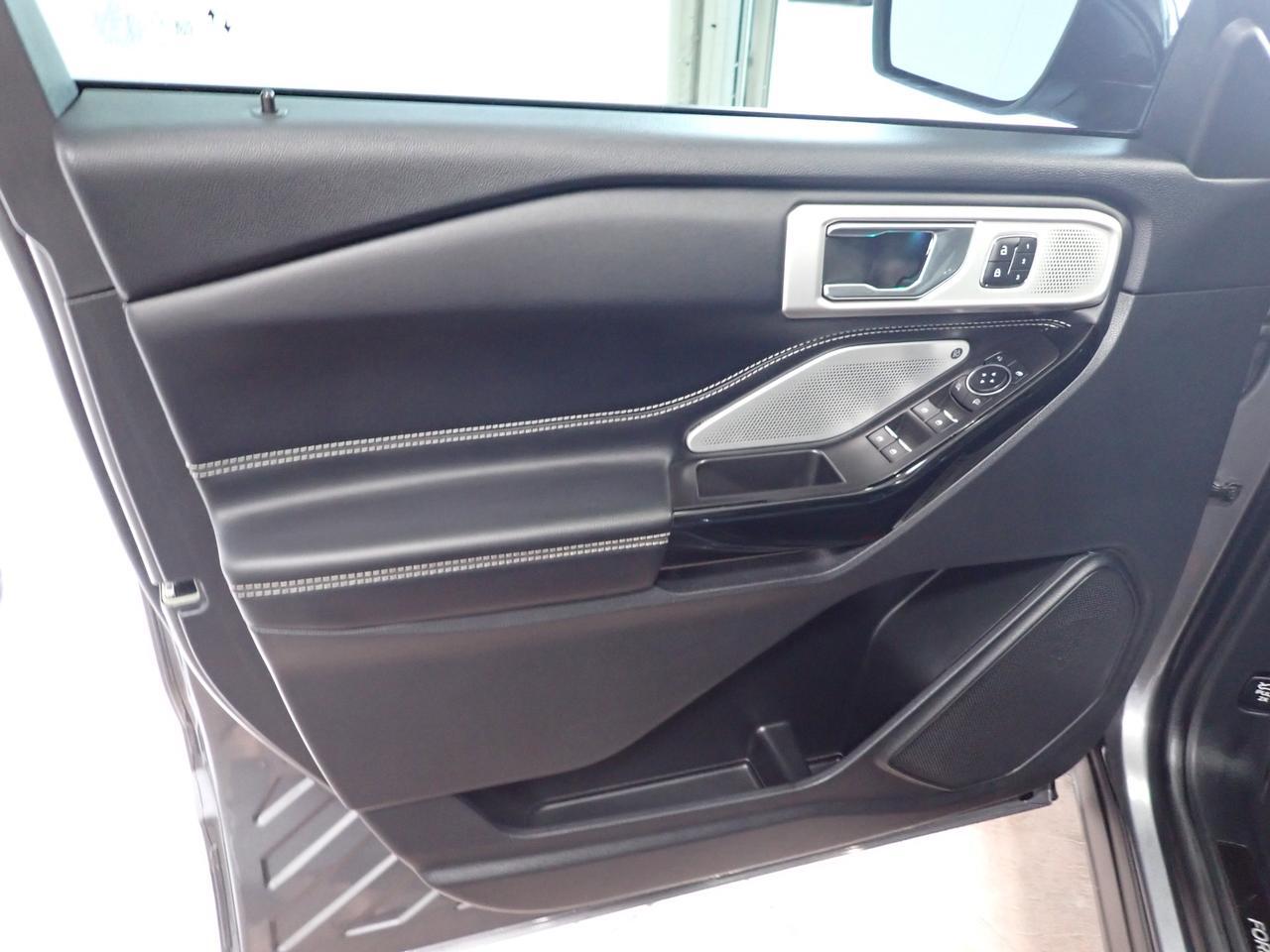 2022 Ford Explorer ST 4WD LEATHER NAVI SUNROOF 7 PASS Listowel ON