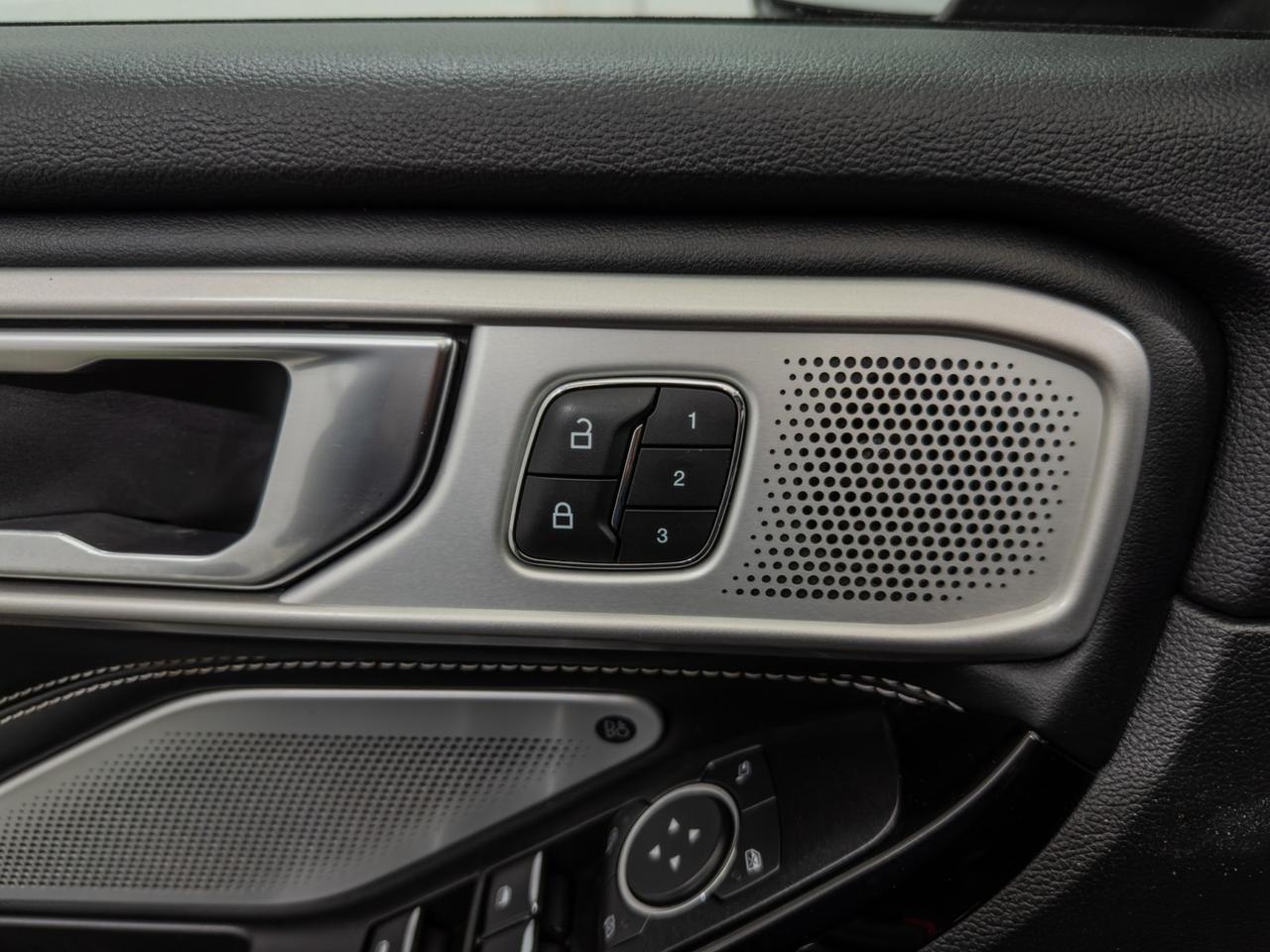 2022 Ford Explorer ST 4WD Tallmadge OH