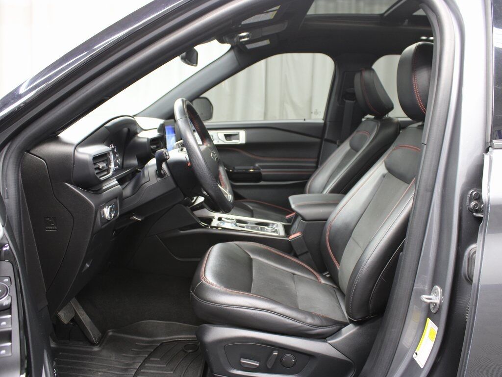 2022 Ford Explorer ST-Line 4WD 6 Passenger Fond du Lac WI