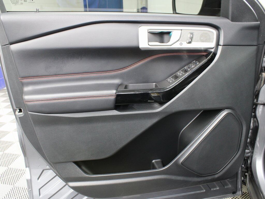 2022 Ford Explorer ST-Line 4WD 6 Passenger Fond du Lac WI
