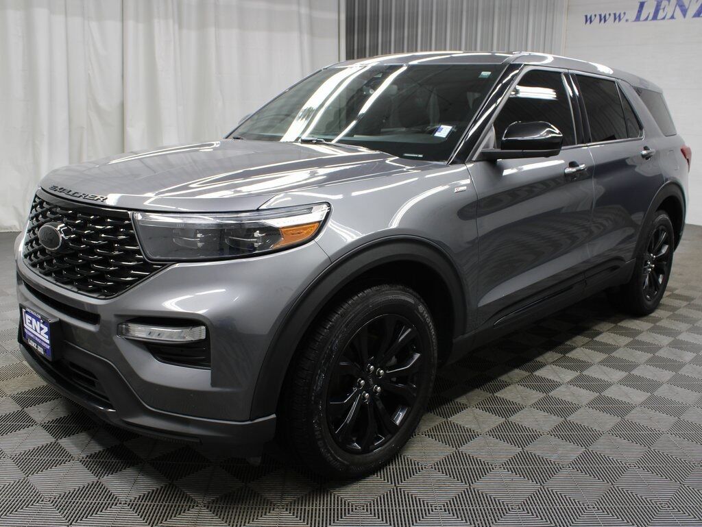 2022 Ford Explorer ST-Line 4WD 6 Passenger Fond du Lac WI