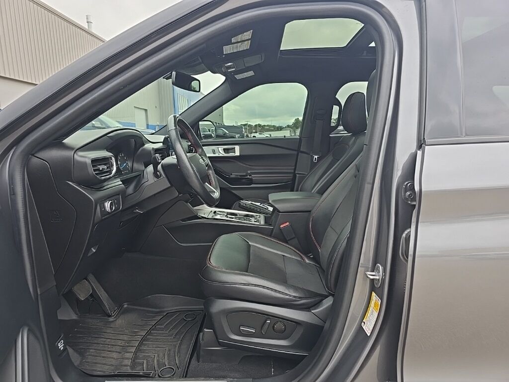 2022 Ford Explorer ST-Line 4WD 6 Passenger Fond du Lac WI