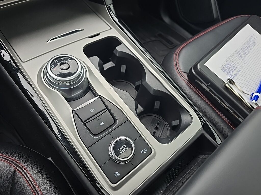 2022 Ford Explorer ST-Line 4WD 6 Passenger Fond du Lac WI