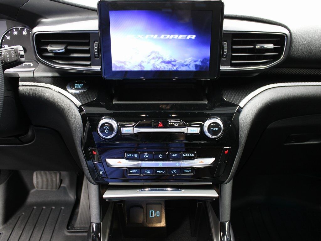 2022 Ford Explorer ST-Line 4WD Fond du Lac WI