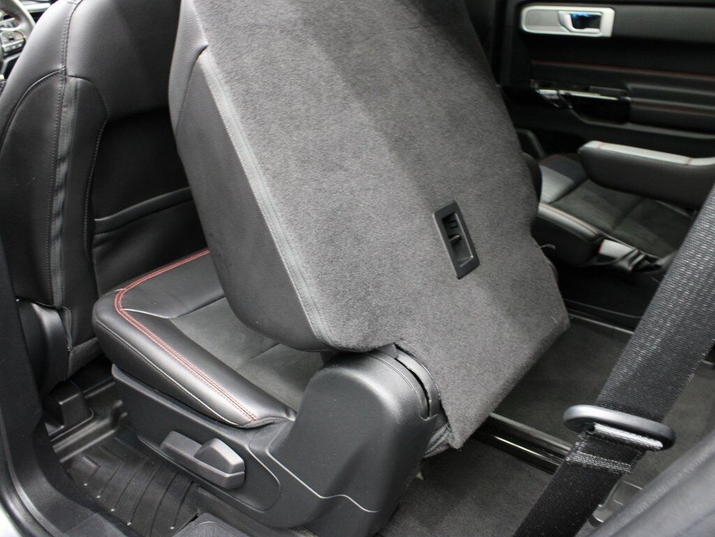 2022 Ford Explorer ST-Line 4WD Fond du Lac WI