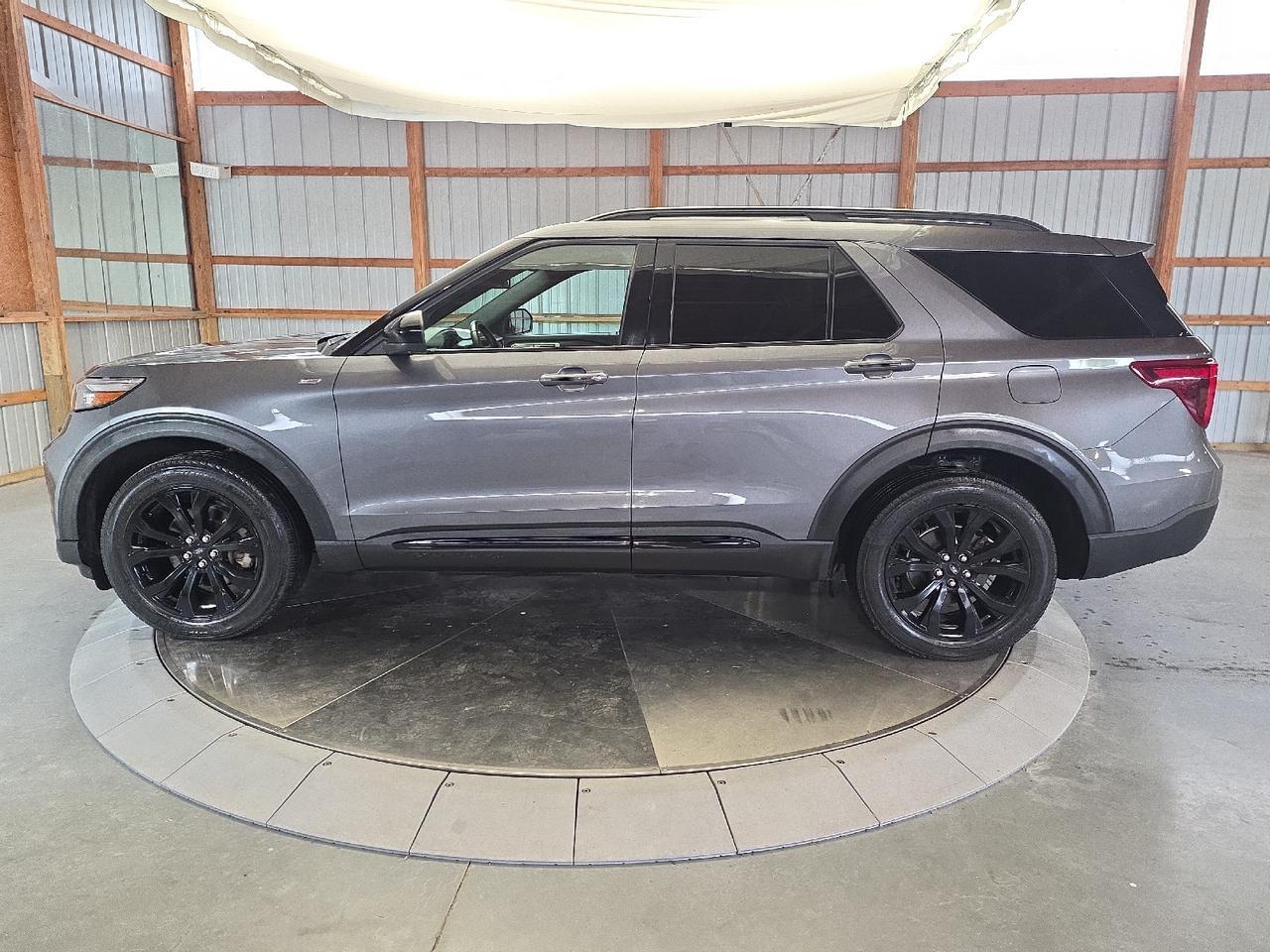 2022 Ford Explorer ST-Line