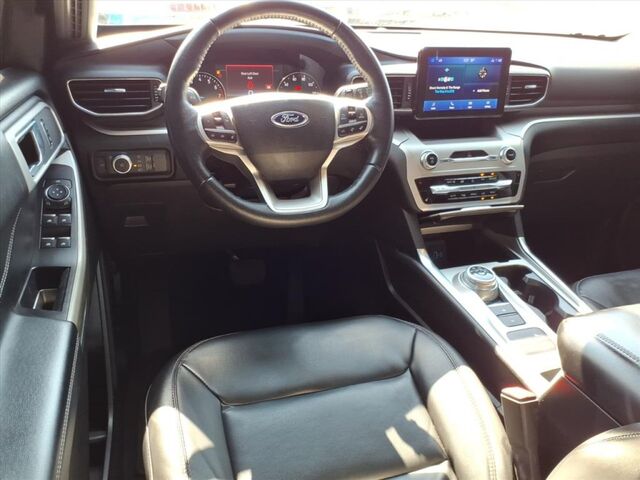 2022 Ford Explorer XLT TX 2022 Ford Explorer XLT TX