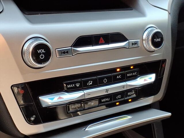 2022 Ford Explorer XLT TX 2022 Ford Explorer XLT TX