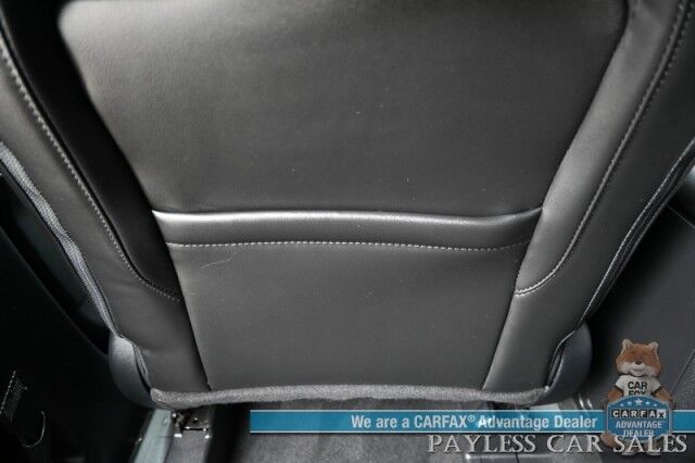 2022 Ford Explorer XLT / 4X4 / Power & Heated Leather Seats / Heated Steering Wheel / Auto Start / Blind Spot Alert / 3rd Row / Captain Chairs / Seats 6 / Apple CarPlay & Android Auto / Back Up Camera / Power Liftgate / Block Heater / 1-Owner Anchorage AK