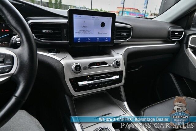 2022 Ford Explorer XLT / 4X4 / Power & Heated Leather Seats / Heated Steering Wheel / Auto Start / Blind Spot Alert / 3rd Row / Captain Chairs / Seats 6 / Apple CarPlay & Android Auto / Back Up Camera / Power Liftgate / Block Heater / 1-Owner Anchorage AK