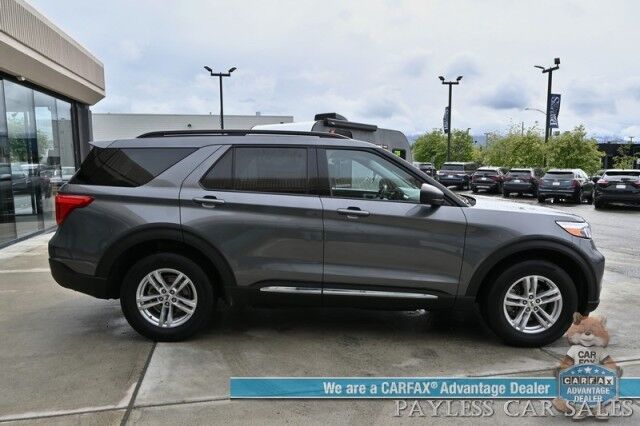 2022 Ford Explorer XLT / 4X4 / Power & Heated Leather Seats / Heated Steering Wheel / Auto Start / Blind Spot Alert / 3rd Row / Captain Chairs / Seats 6 / Apple CarPlay & Android Auto / Back Up Camera / Power Liftgate / Block Heater / 1-Owner Anchorage AK