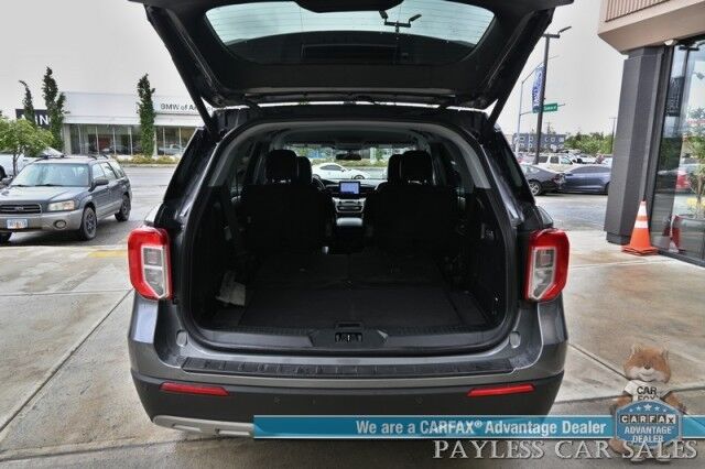 2022 Ford Explorer XLT / 4X4 / Power & Heated Leather Seats / Heated Steering Wheel / Auto Start / Blind Spot Alert / 3rd Row / Captain Chairs / Seats 6 / Apple CarPlay & Android Auto / Back Up Camera / Power Liftgate / Block Heater / 1-Owner Anchorage AK