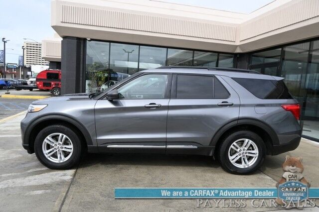2022 Ford Explorer XLT / 4X4 / Power & Heated Leather Seats / Heated Steering Wheel / Auto Start / Blind Spot Alert / 3rd Row / Captain Chairs / Seats 6 / Apple CarPlay & Android Auto / Back Up Camera / Power Liftgate / Block Heater / 1-Owner Anchorage AK