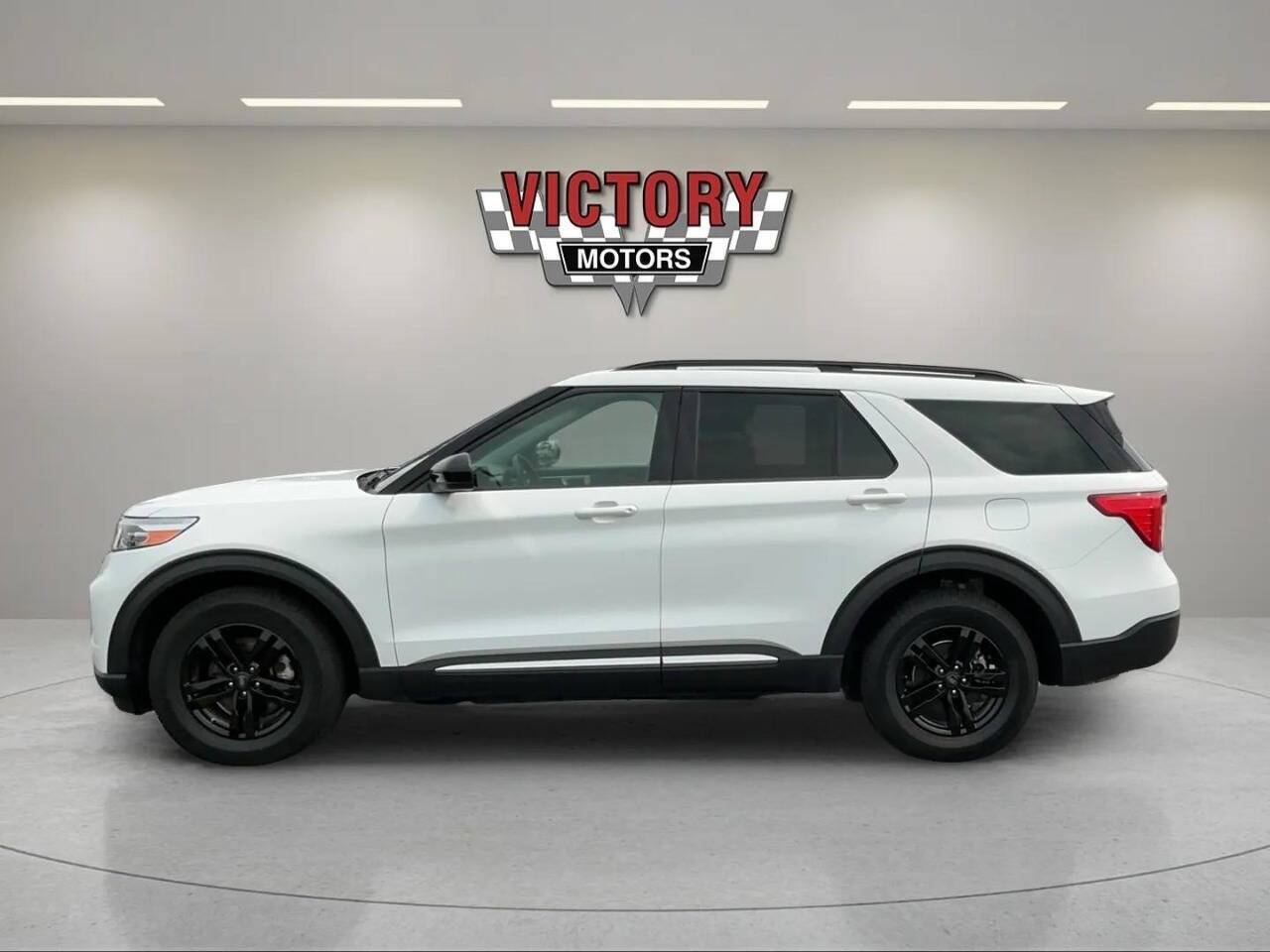 2022 Ford Explorer XLT AWD 4dr SUV Chesterfield MI