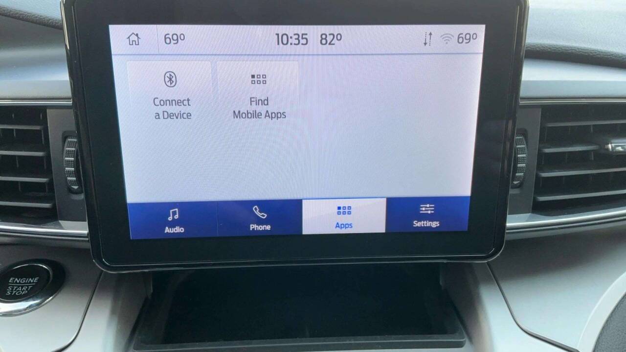 2022 Ford Explorer XLT AWD 4dr SUV Chesterfield MI