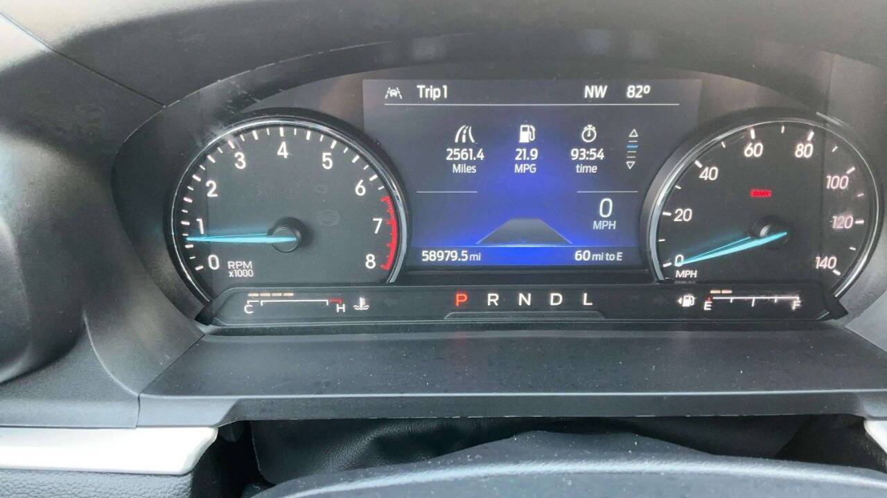 2022 Ford Explorer XLT AWD 4dr SUV Chesterfield MI