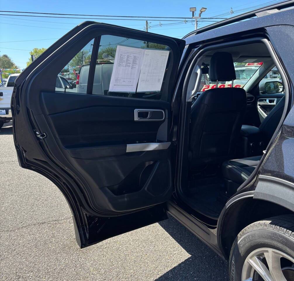 2022 Ford Explorer XLT AWD 4dr SUV Edison NJ