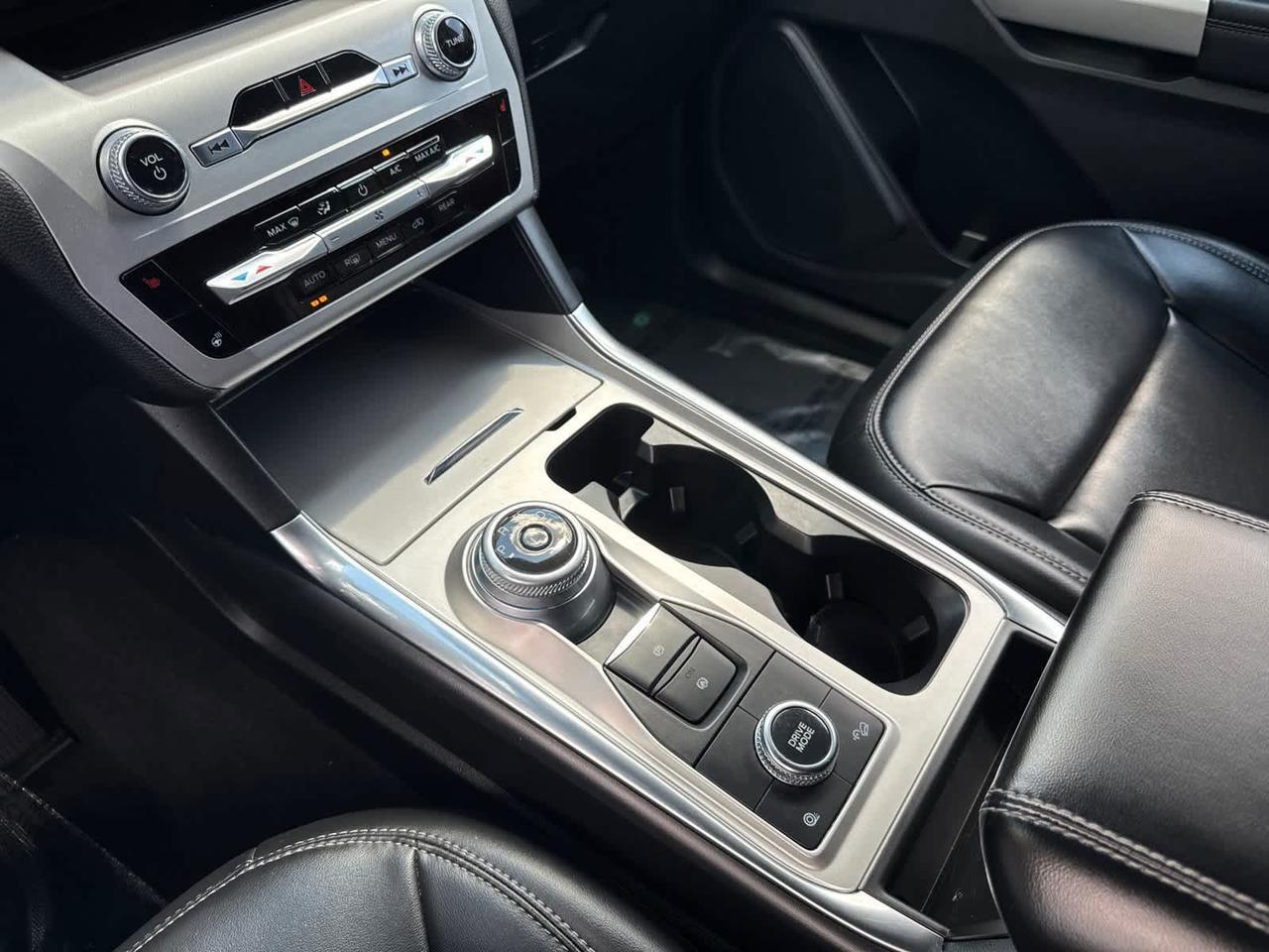 2022 Ford Explorer XLT Dartmouth MA