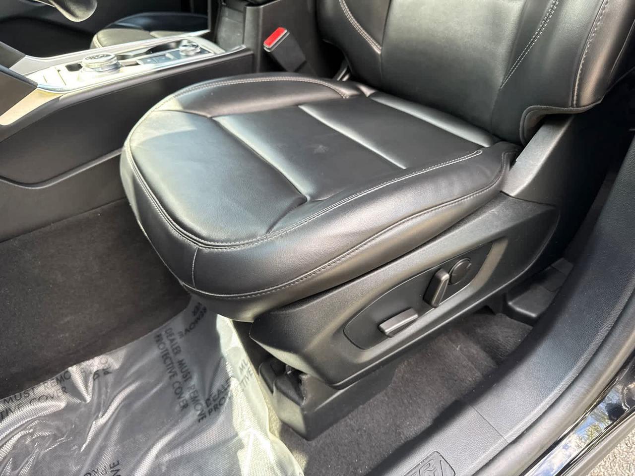 2022 Ford Explorer XLT Dartmouth MA