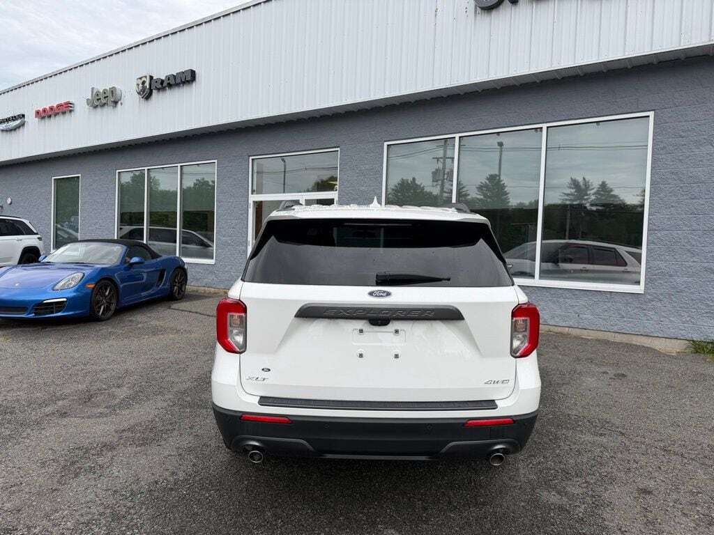 2022 Ford Explorer XLT Orange MA