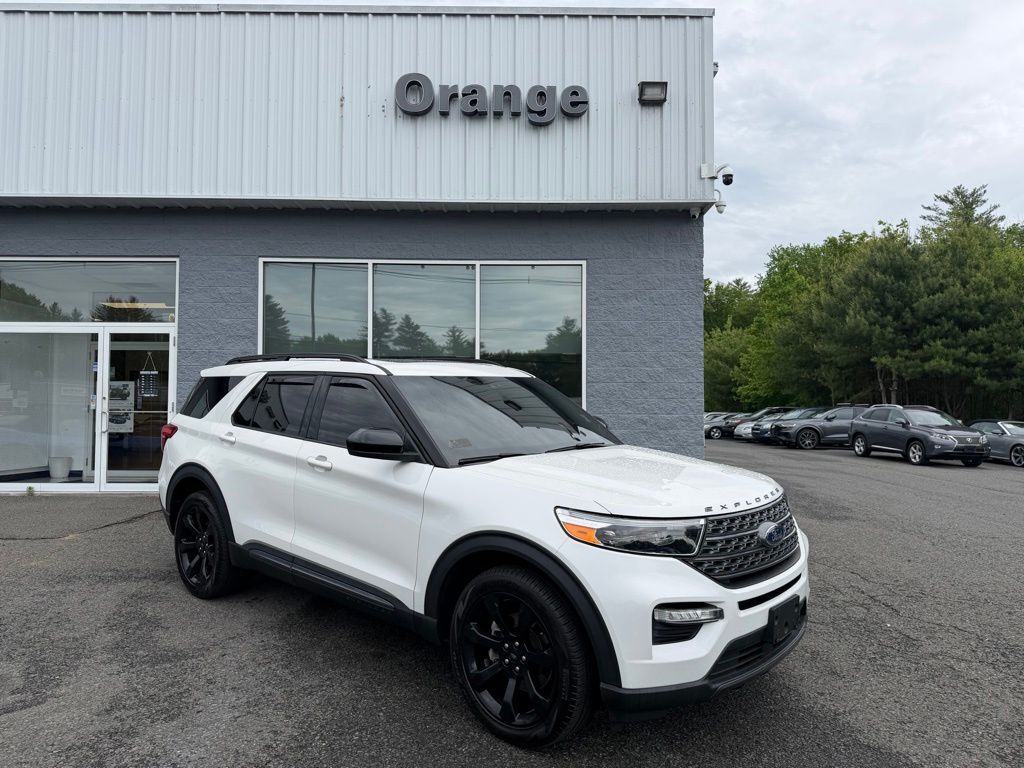 2022 Ford Explorer XLT Orange MA