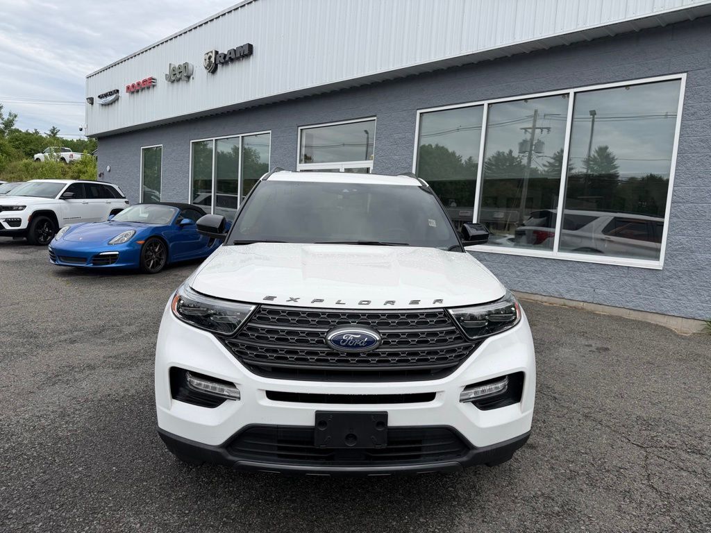 2022 Ford Explorer XLT Orange MA
