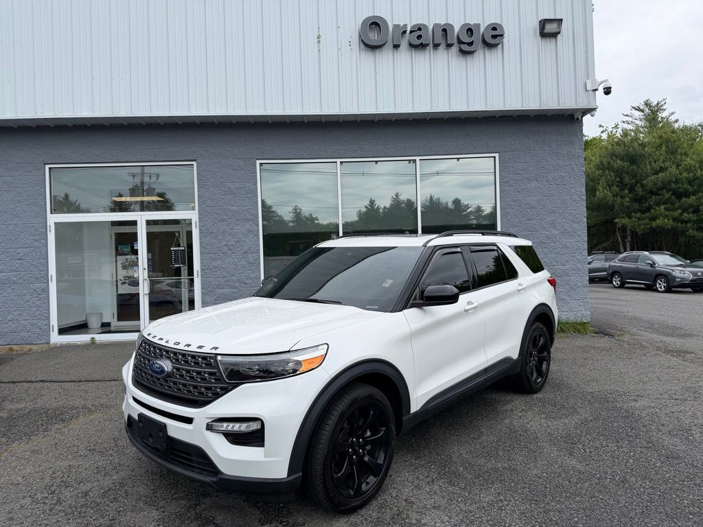 2022 Ford Explorer XLT Orange MA