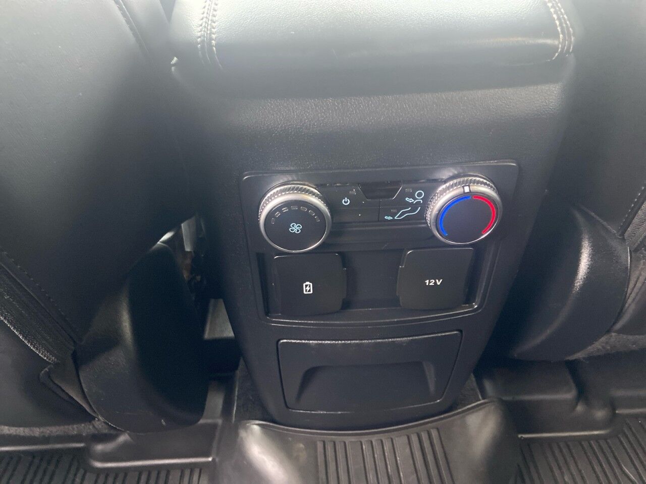 2022 Ford Explorer XLT High Level AB