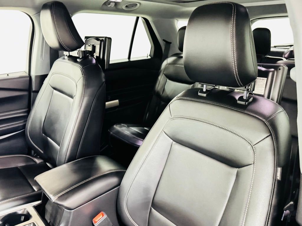 2022 Ford Explorer XLT photo 28