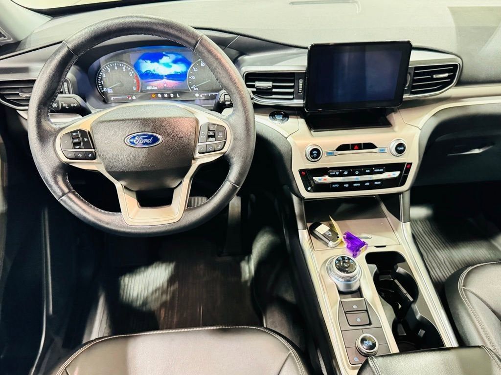 2022 Ford Explorer XLT photo 22
