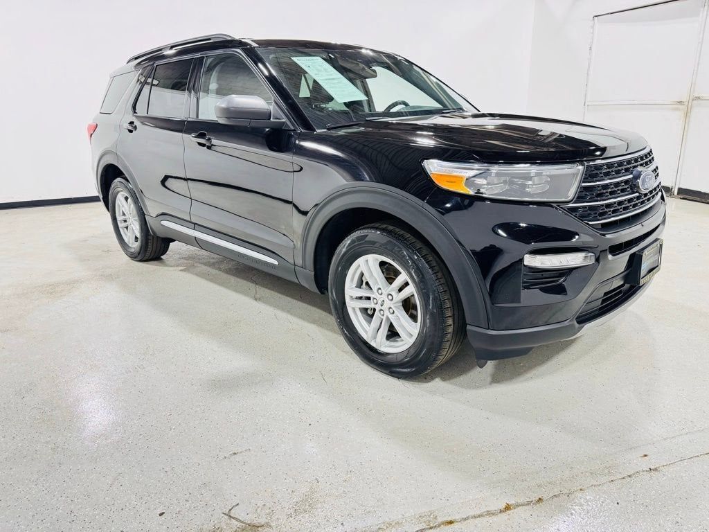 2022 Ford Explorer XLT photo 9