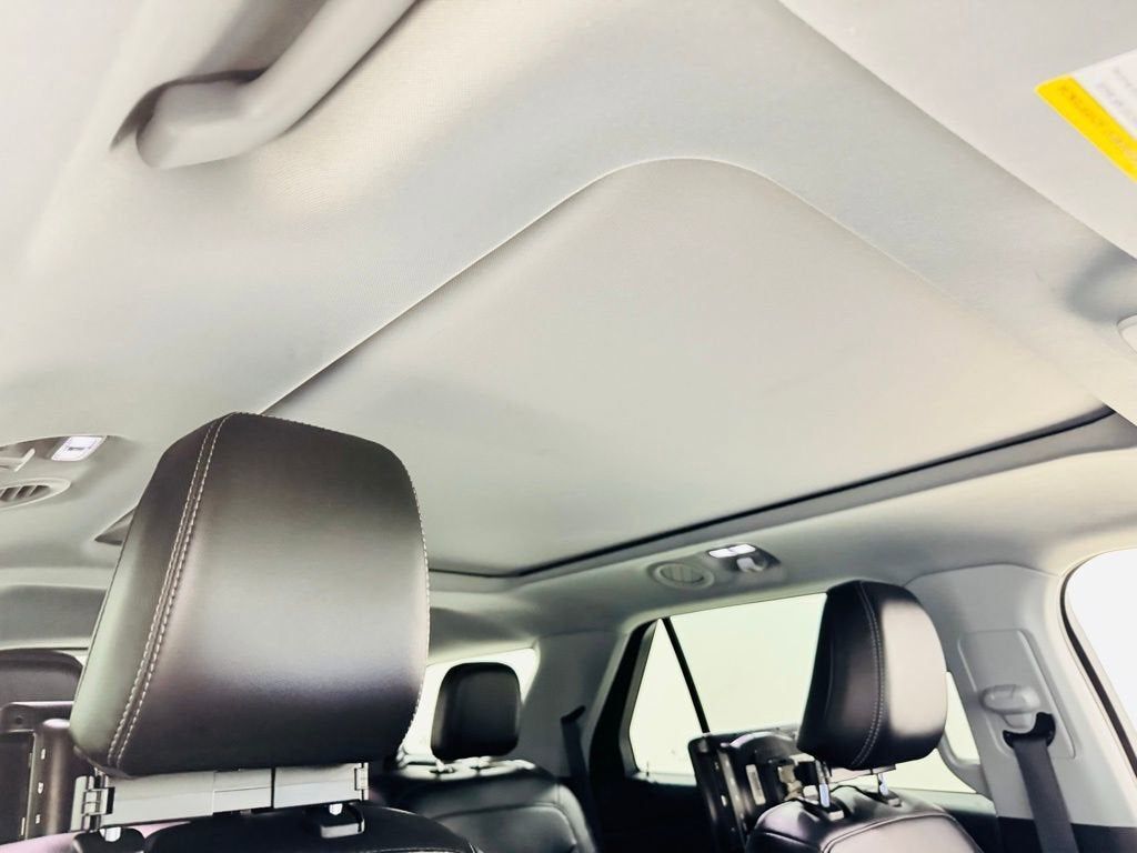 2022 Ford Explorer XLT photo 34