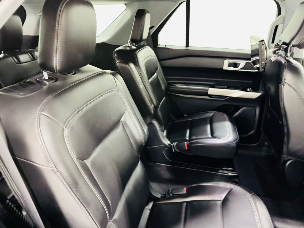 2022 Ford Explorer XLT photo 30