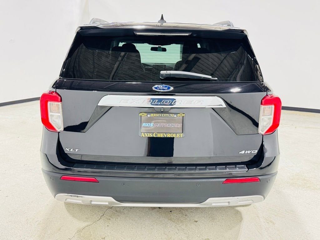 2022 Ford Explorer XLT photo 11