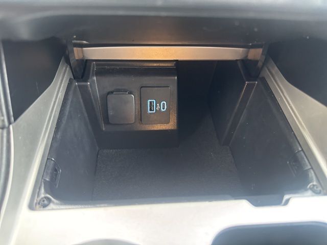 2022 Ford Explorer XLT Random Lake WI