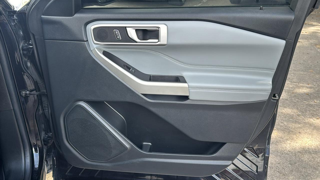 2022 Ford Explorer XLT  Selma TX